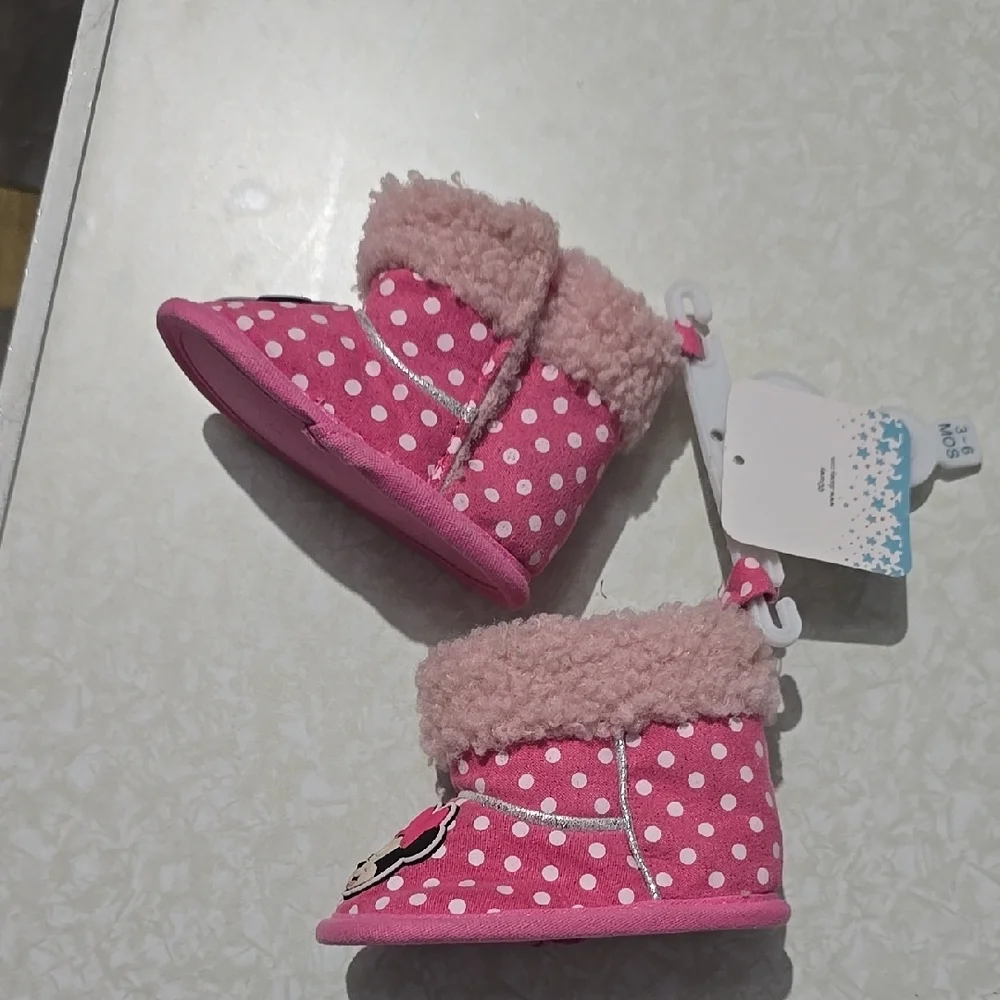 Disney Pink‎ Minnie Mouse Slippers with Plush Lining